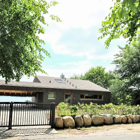 Semesterbostad Arkitektens Hus Med Vintageklassikere Ved Floden *