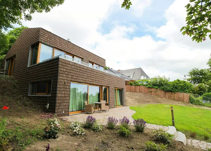 Vakantiehuis Architect House With Vintage Classics By River *